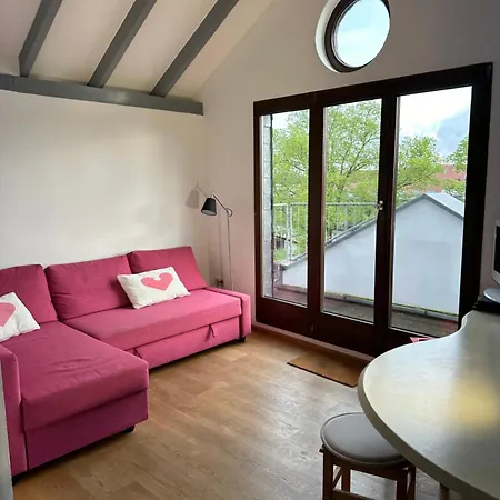 Appartement Charmante Dach-maisonette In Koln-ehrenfeld Keulen